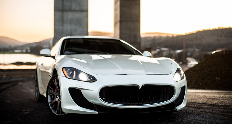 Proč muži milují auta, i když jim vlastně nerozumí